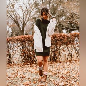 NWT Teach Me Style x Emma Knudsen The Holly Knit Dress